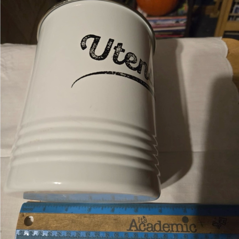 White Utensil Holder - Picture 6 of 8